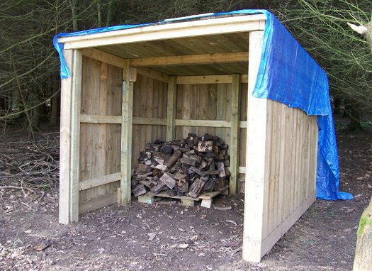 Log Store - Photo 2