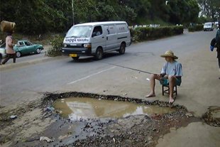 Rally and Pothole - Photo 2