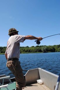 Vic Fishing - Photo 3